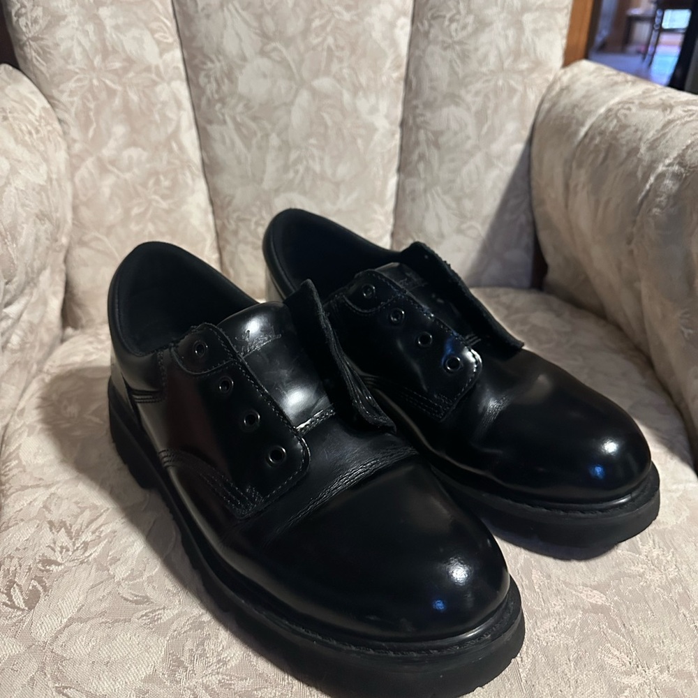 Thorogood Leather Work Shoe - Picture 2 of 6